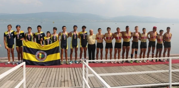 Kürek Şampiyonası Finali Sapanca'da Başladı