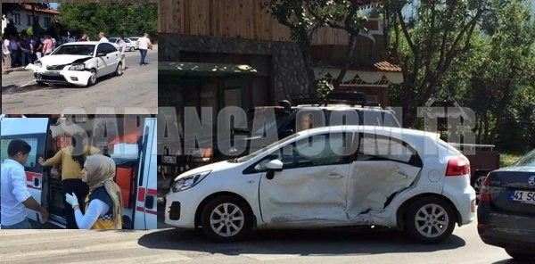 Sapanca Kurtköy'de Trafik Kazası: 2 Yaralı