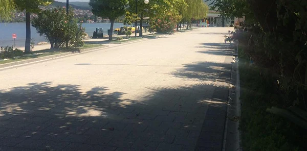 Sapanca Sahili Bomboş