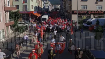 Sapanca'da Binler Demokrasi için Yürüdü