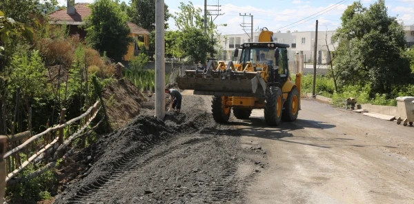 Yedigöz Caddesi'nde Çalışmalar Sürüyor