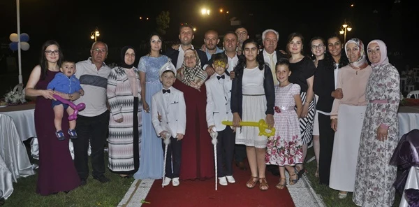 Yusuf Efe ve Ömer Erkekliğe İlk Adımı Attı