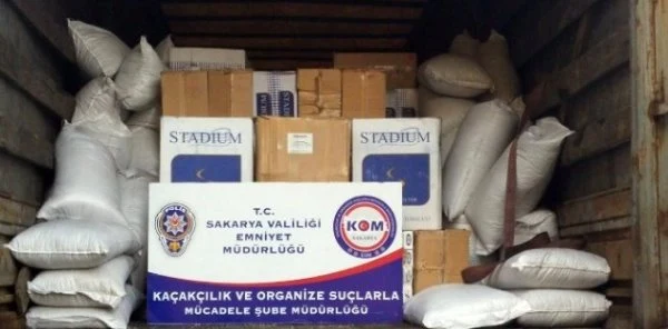 Sapanca'da Kaçak Sigara Operasyonu