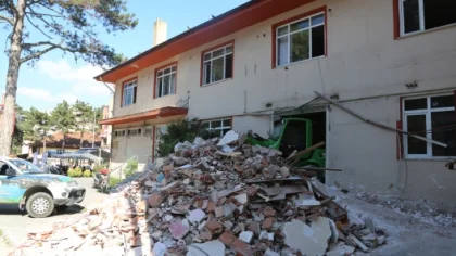Bu Merkez Gençler için