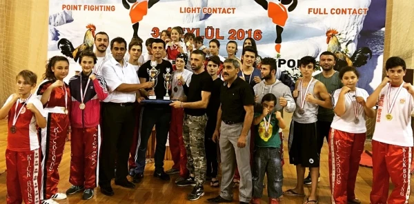 Denizli'den Zaferlerle Döndüler