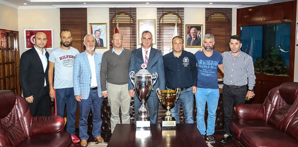 Yılmazer, Şampiyonu Ağırladı