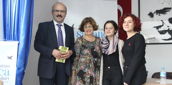 'Şiir His ve Müziğin Birleşimidir'