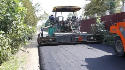 Yanık ve Gazipaşa Mahallelerinde Asfaltlama Çalışmaları