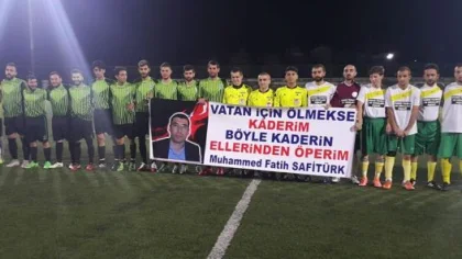 Akçayspor'dan Anlamlı Pankart