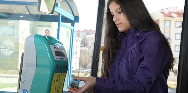 Toplu Taşıma Nakit Kullanımı Sona Eriyor