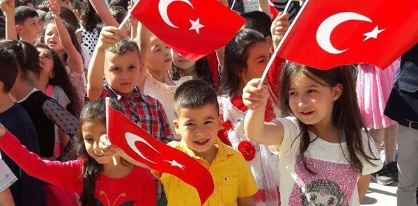 Sinan Göksu'da Coşkulu 23 Nisan Kutlaması