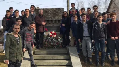METEM Öğrencileri, Cesis Türk Şehitliği'nde