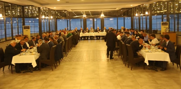 İş Adamları ve Esnaflarla İftar
