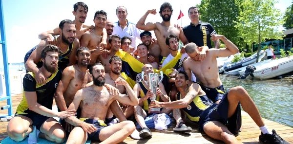 Kürekte En Büyük Kupa Fenerbahçe'nin Oldu