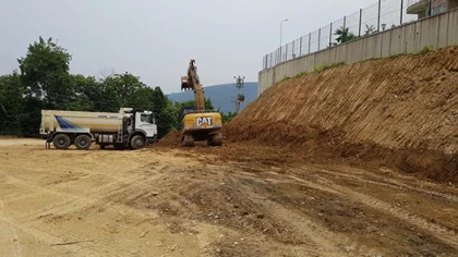 Yol Genişletme Çalışmaları Devam Ediyor