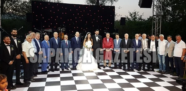 Bakan Soylu Sapanca'da Nikah Şahidi Oldu