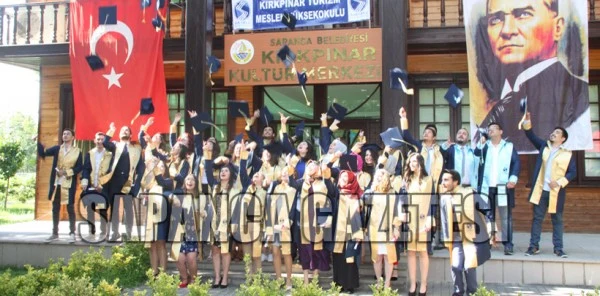 Kırkpınar Turizm Myo'da Mezuniyet Töreni