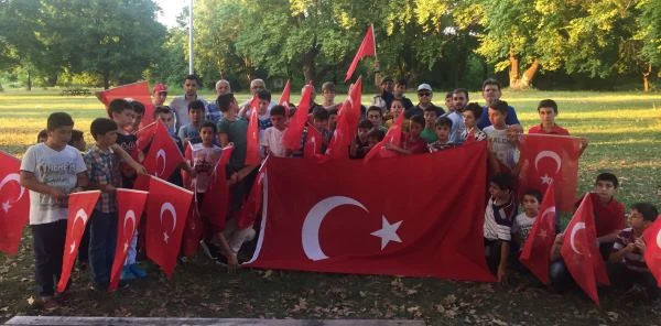 Sapanca'da Gençlik Yürüyüşü