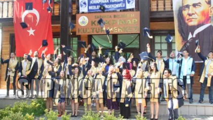 Kırkpınar Turizm Myo'da Mezuniyet Töreni