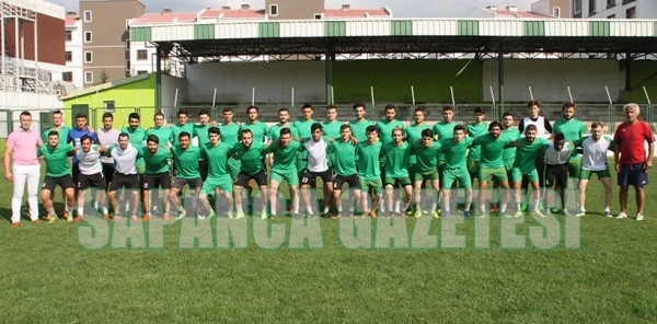 Sapancaspor Topbaşı Yaptı