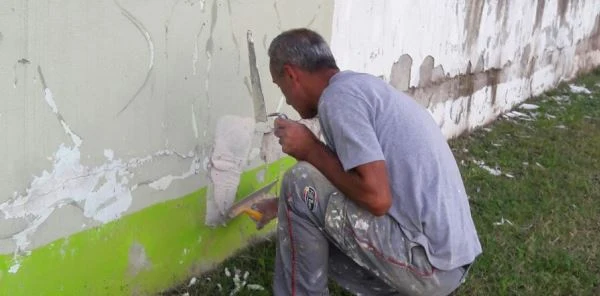 Atatürk Stadı'nın Bakımı Yapılıyor