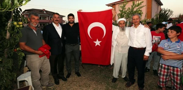 Sapancalı Dünya Şampiyonundan Şehit Babasına Ziyaret