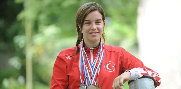 Annem için Türk Milli Takımı'nı Tercih Ettim