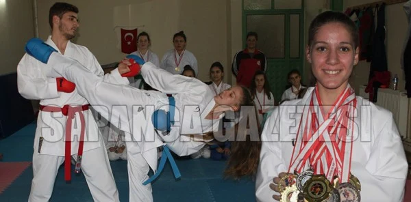 Karatenin Altın Kızı Beyzanur