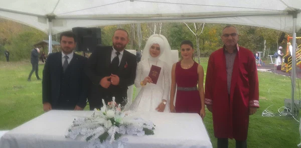 Büşra ve Selim Dünya Evine Girdi
