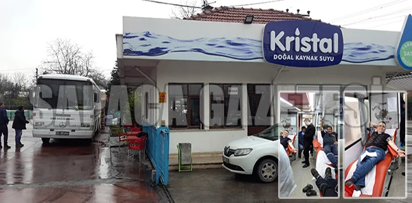 Sapanca Kristal Su'dan Kan Bağışına Destek