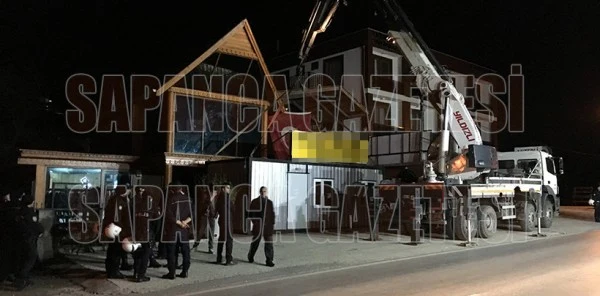 Gece Yarısı Konteyner Operasyonu