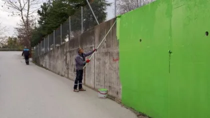 Sapanca'da Alt Geçitler Boyanıyor