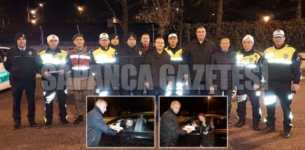 Kaymakam Yeni Yıla Görev Başındaki Polislerle Girdi