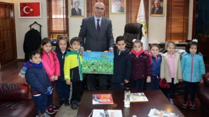 Minik Öğrencilerden Başkan Yılmazer'e Ziyaret
