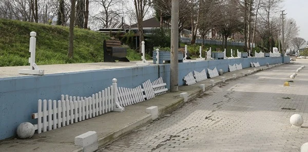 Ne Derdiniz Vardı?