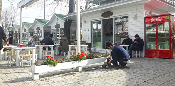 Sanat Sokağı'nda Çiçekler Açtı
