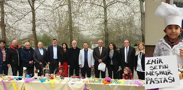 Minik Öğrencilerden Kermes