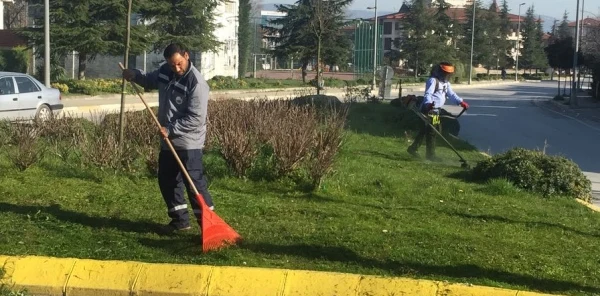Park Bahçeler Müdürlüğü Hız Kesmeden Çalışıyor