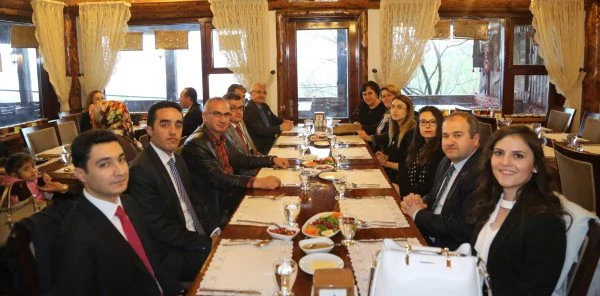 Adliyede Veda ve Hoş Geldin Yemeği
