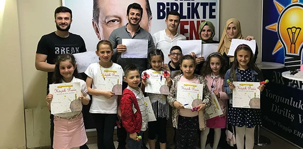 Ak Gençler Çocukları Ağırladı