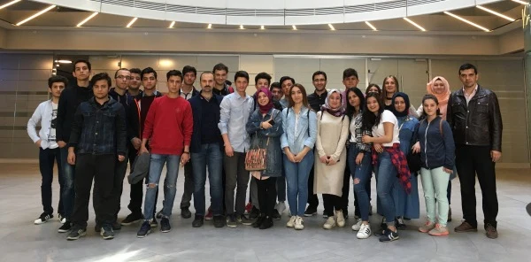 Bilgisayar Üretimini Yerinde İncelediler