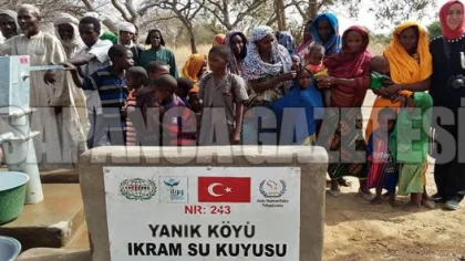 Kadınlar Birleşti Afrika'da Su Kuyusu Açtırdı