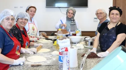 Pasta Yapmanın İnceliklerini Öğreniyorlar