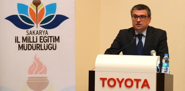 Kaymakam Ada, Genç Mucitlere Ödüllerini Takdim Etti