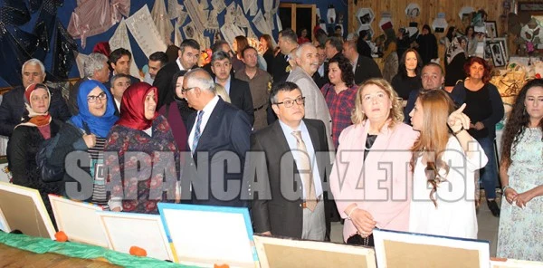 Sapanca Halk Eğitim Merkezi Sergisi Açıldı
