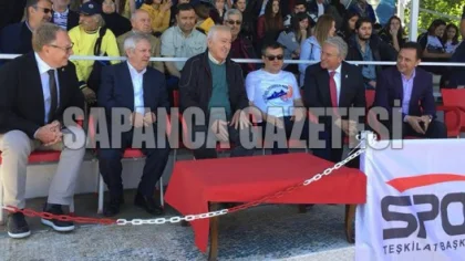 Aziz Yıldırım Sapanca'da
