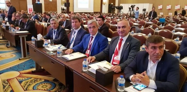 Yılmazer, Türkiye Belediyeler Birliği Toplantısında