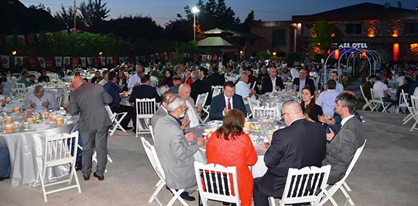 MHP Sapanca İftarda Buluştu