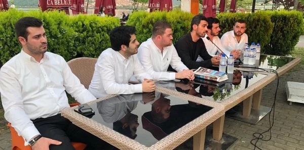 Sofuoğlu, Sapanca'da Gençlerle Buluştu