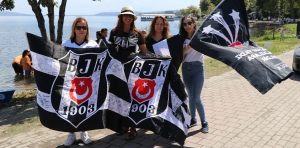 Beşiktaşlı Kadınlar Destek için Geldi